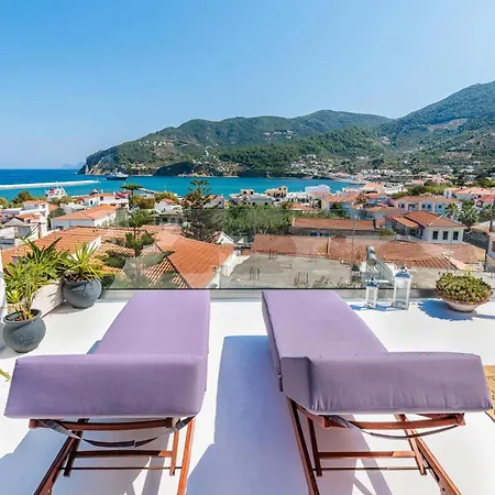 To Nissi * Skopelos Town