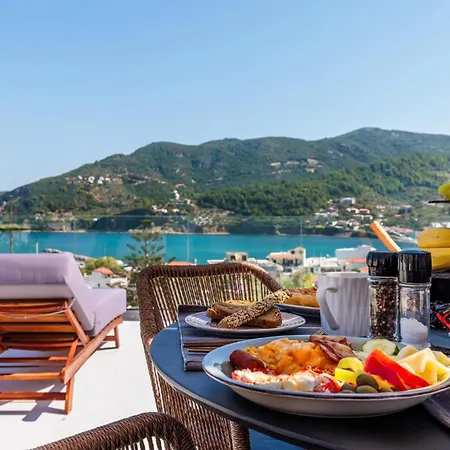 To Nissi Holiday home