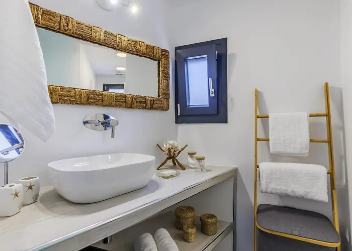 To Nissi Holiday home