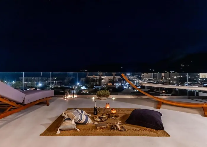 To Nissi Holiday home *