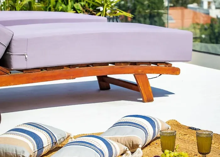 To Nissi * Skopelos Town