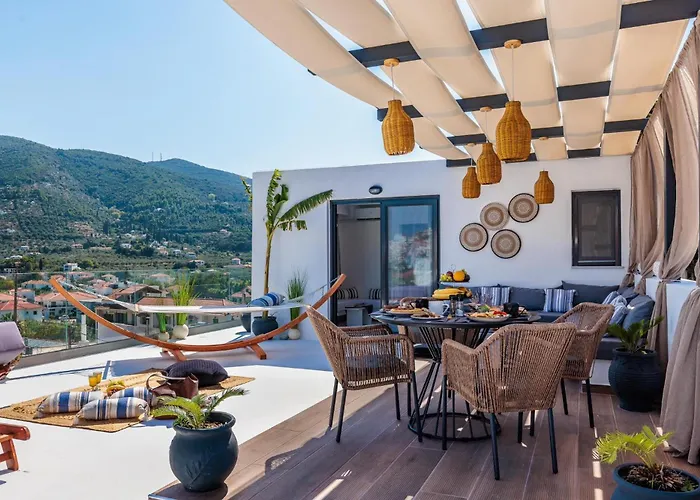 To Nissi Holiday home