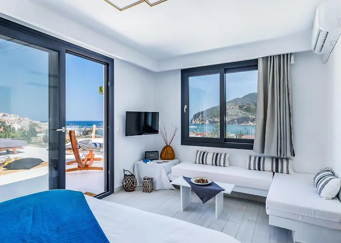 To Nissi Holiday home